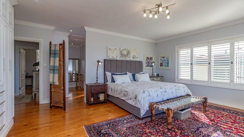 5 Bedroom Property for Sale in Southern Cross Western Cape